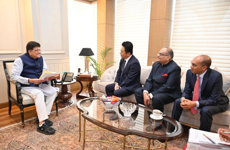 Piyush Goyal held  a meeting with  Mr. Masahiko  Kato, President &  CEO of Mizuho  Bank.