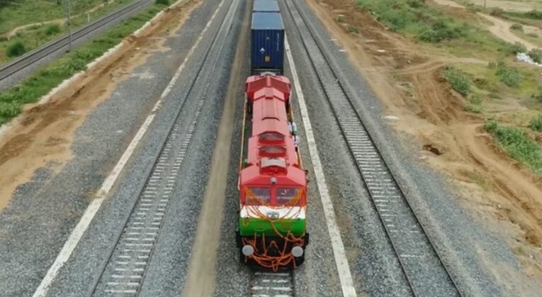 Railway Board asks DFCCIL to fast-track Dankuni-Surat  DFC revise DPR